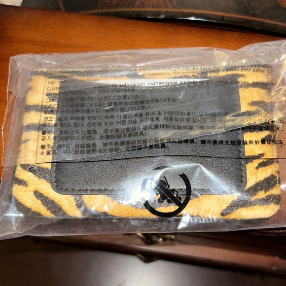 Michael Kors Parker key card holder - Picture 7 of 12